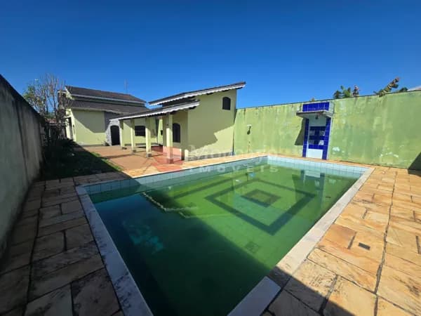 Casa com 3 quartos à venda na Praia das Palmeiras.