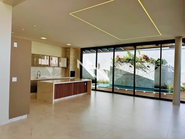 Casa 3 Suítes em Condomínio- Goiânia