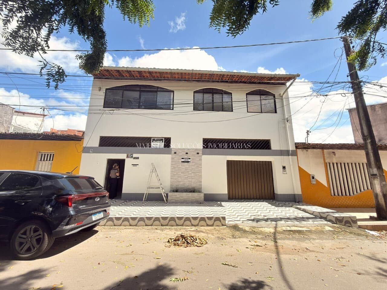 Casa para Locação no ipem são cristóvão | 3 Quartos (1 Suíte Master c/ Closet) | Churrasqueira | 4 Vagas | R$ 2.300