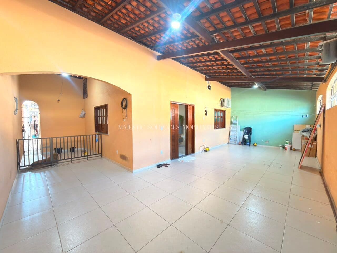 Casa Ampla com 3 Quartos, Churrasqueira e Terreno de 180m² à Venda no Cohatrac II