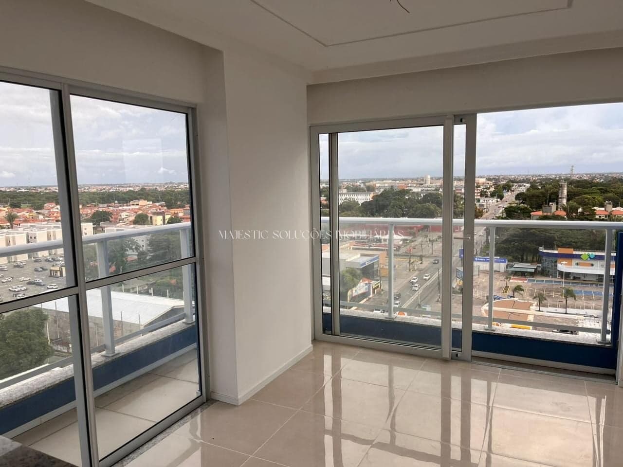Moove Residence | 70m² | 3 Quartos (1 Suíte) | Andar Alto | Nascente | Vista Livre | Projetados | 1 Vaga Coberta