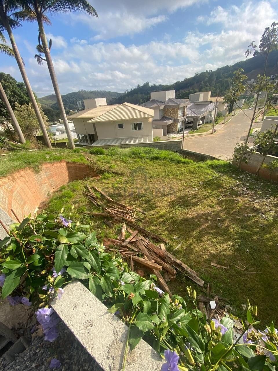 Lote/Terreno em Viçosa - Jardins do Vale