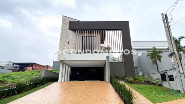 Casa no condomínio Damha 1