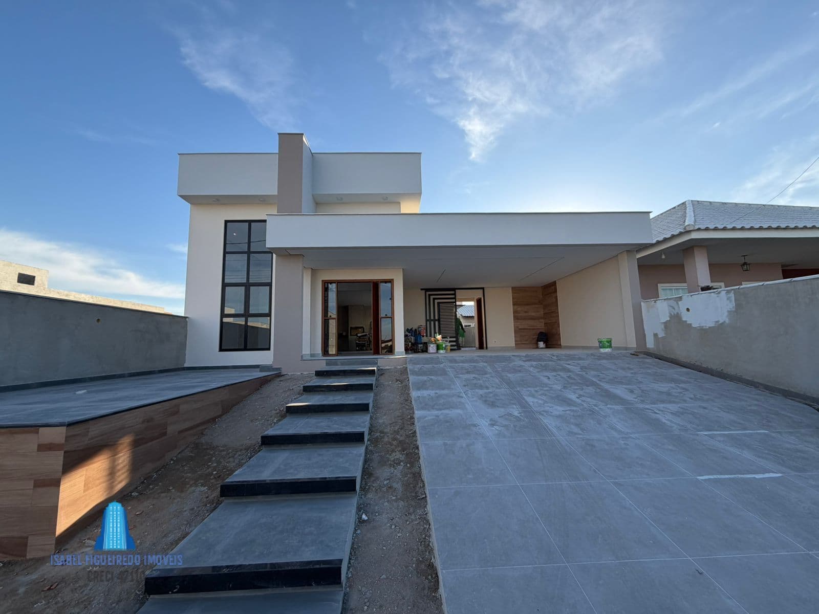 Casa Alto Padrão em Lagoinha, Araruama/RJ