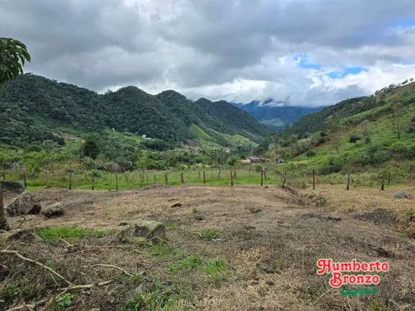 Terrenos à venda em Lumiar