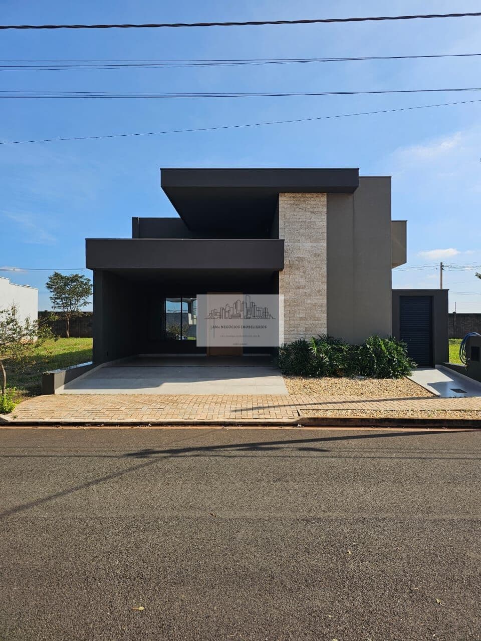 Casa Alto Padrão no Condomínio Damha Fit Ipiguá
