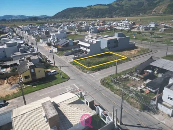 Lote de esquina Nova Congonhas