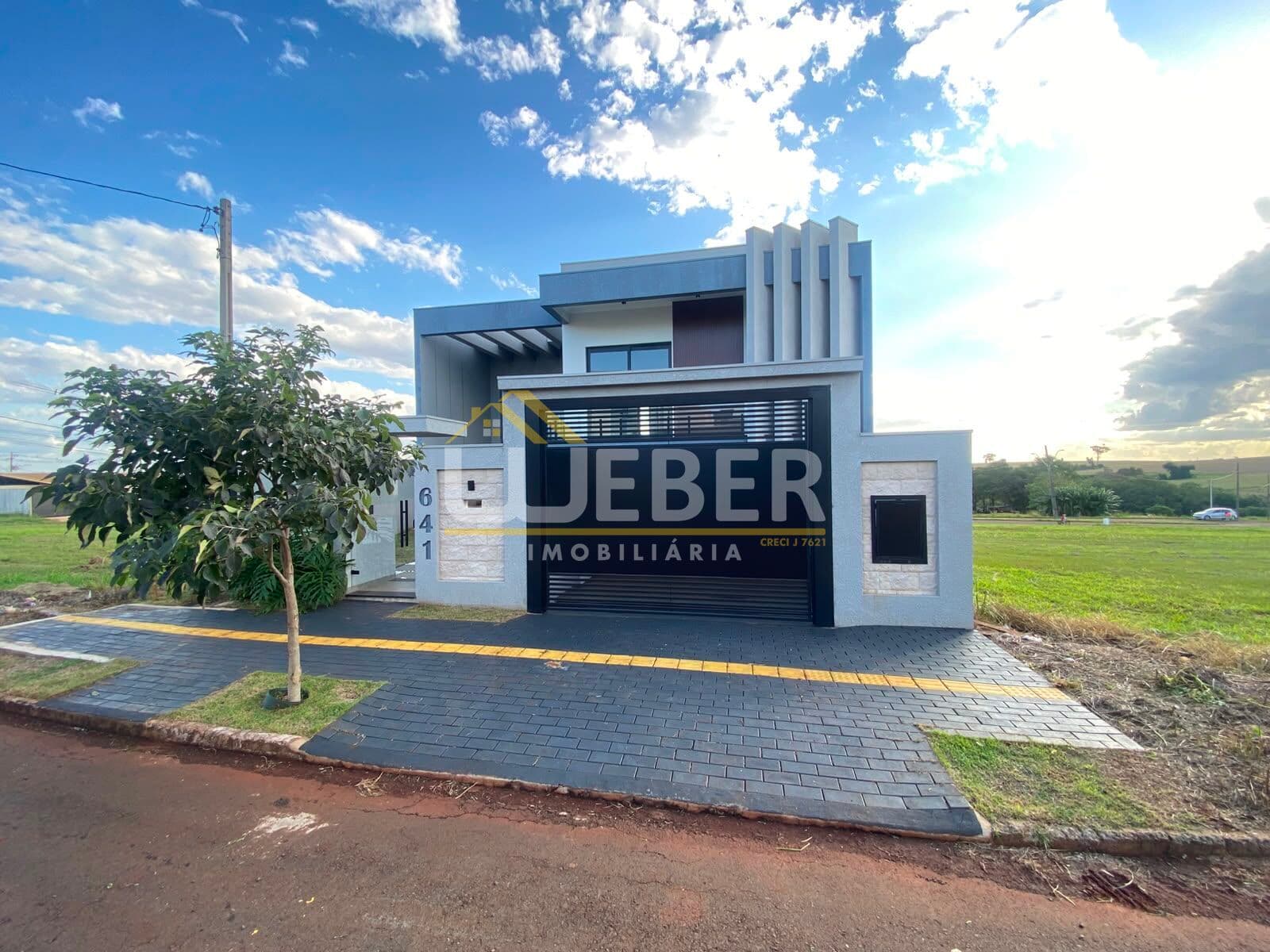 Sobrado em Medianeira - Loteamento Puerari