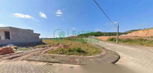 Lote de esquina - Lot. Vila dos Pomares
