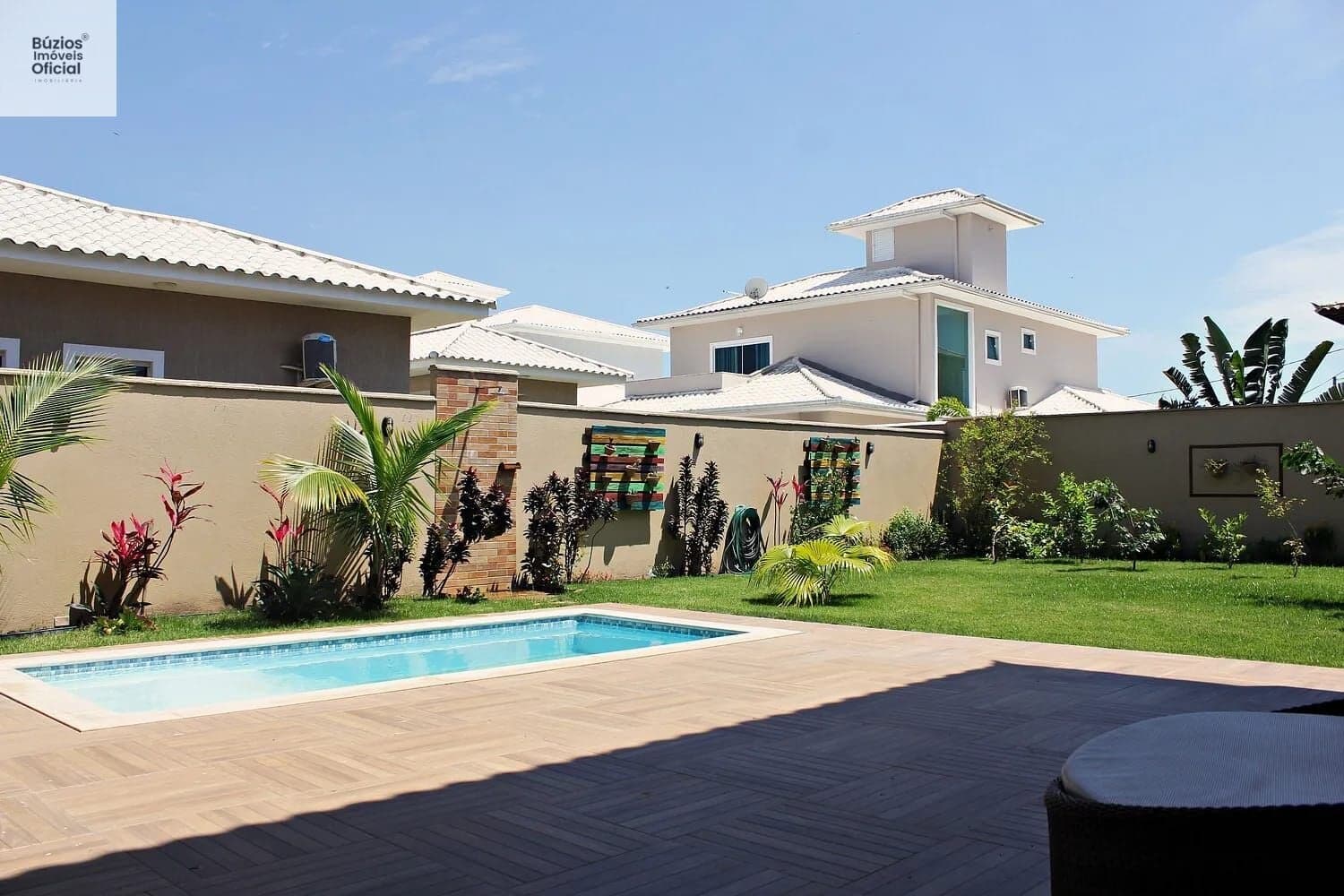 Casa nova à venda, 4 suítes com piscina privativa, Caravela Nina.