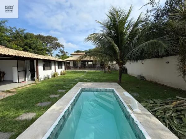 Casa Linear à Venda no Condomínio Caravela Nina