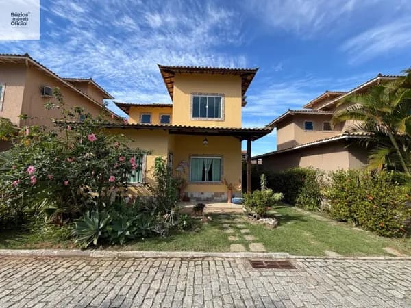 Casa duplex com 4 quartos e área gourmet privativa!
