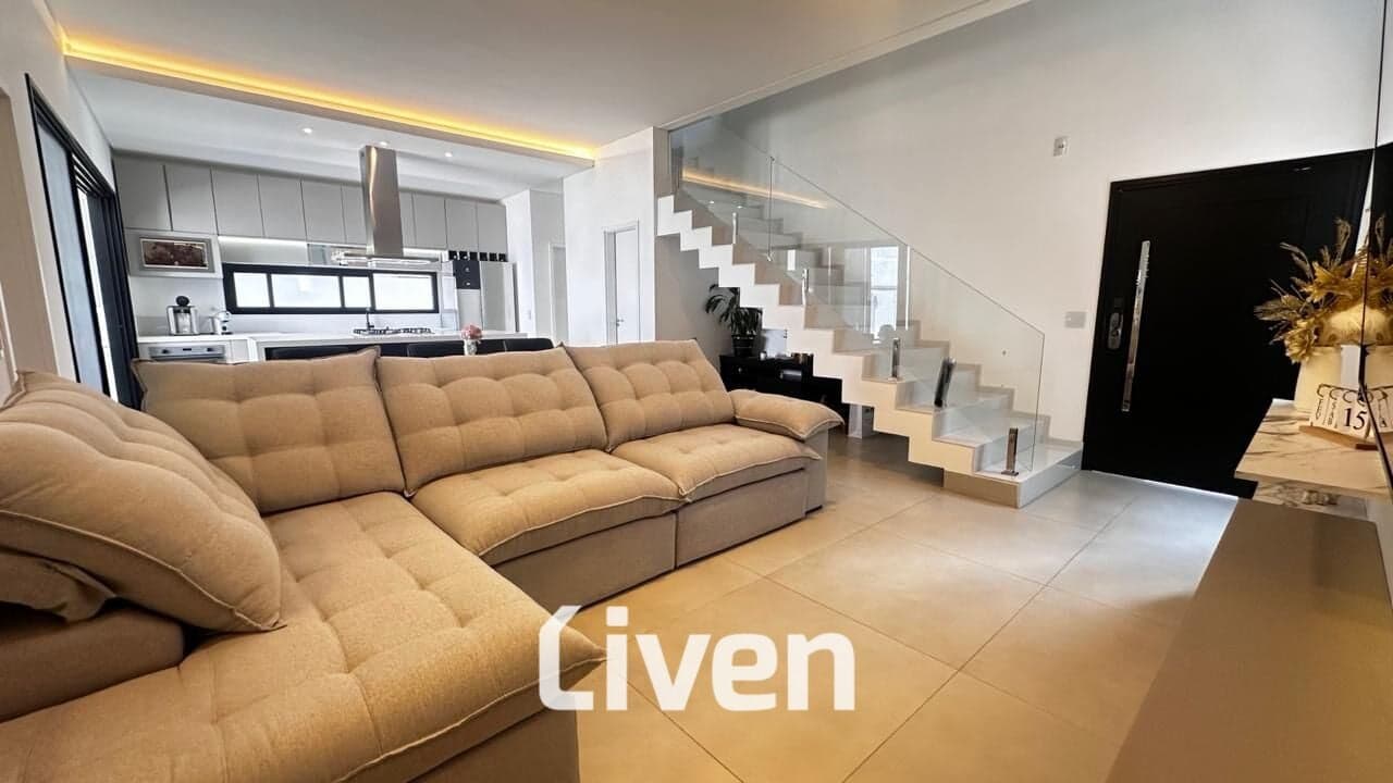 SOBRADO À VENDA COM 3 QUARTOS, 260M² NO CONDOMÍNIO TERRAS DO VALE.