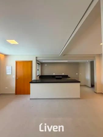 CASA TÉRREA À VENDA COM 3 QUARTOS, 100M² NO BOSQUE DOS EUCALIPTOS.