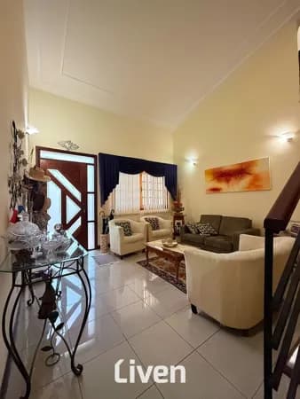 Casa com 4 suítes, 370 m² de construção e 500 m² de terreno no Aquarius II