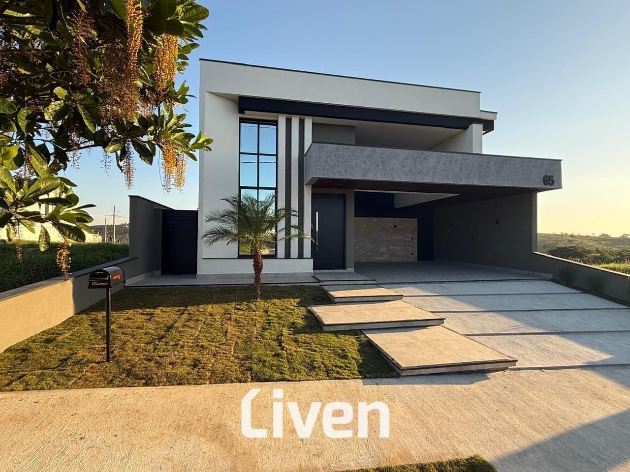 CASA TÉRREA À VENDA COM 3 QUARTOS, 166M² NO CONDOMÍNIO BELLA VITTA.