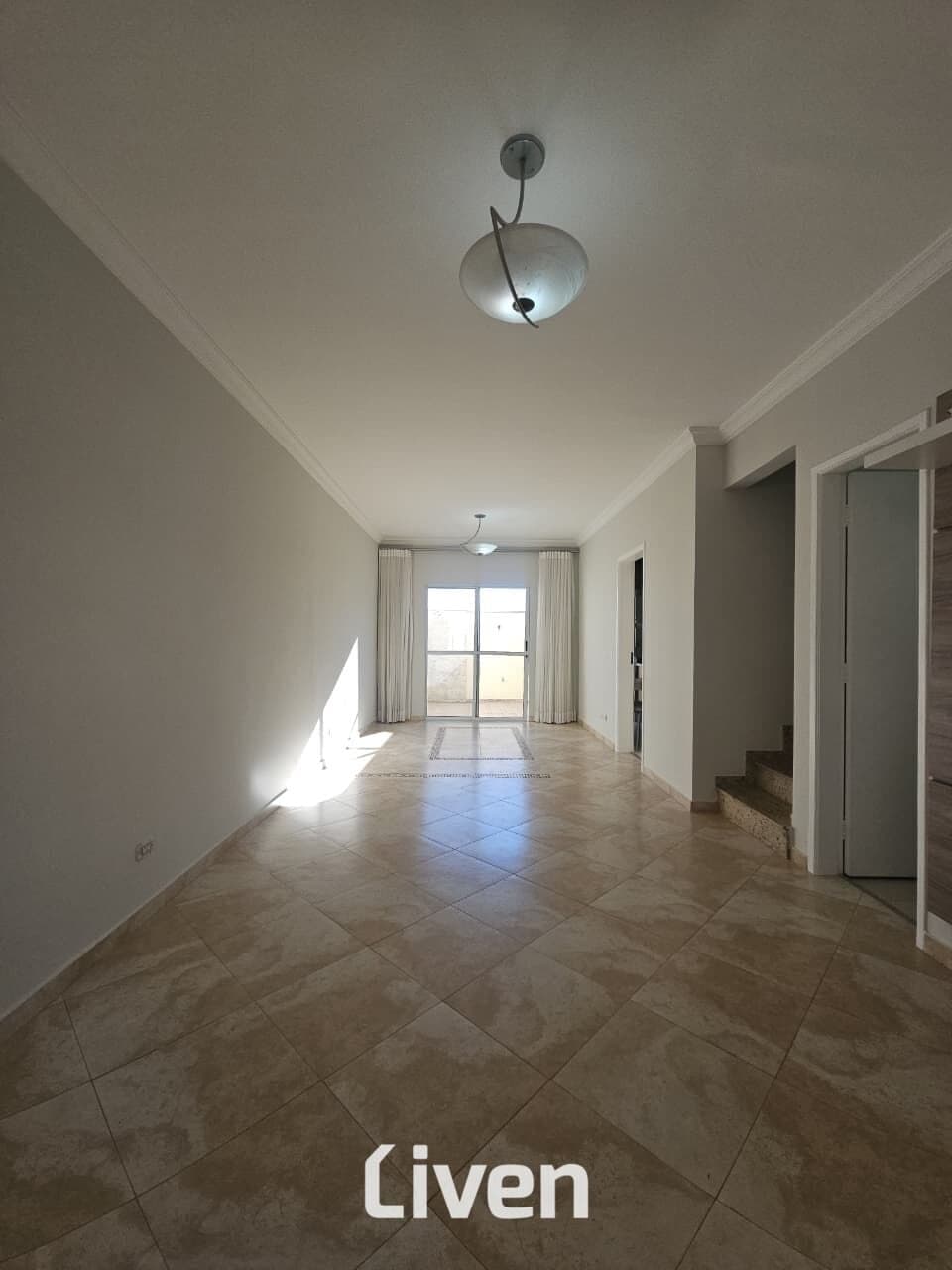 CASA À VENDA EM CONDOMÍNIO FECHAD0, 3 QUARTOS, 140 M² - JARDIM DAS INDÚSTRIAS!!