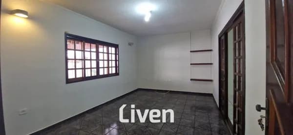 CASA TÉRREA À VENDA COM 2 QUARTOS, 124M² NO VILLA BRANCA