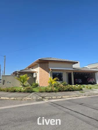 CASA TÉRREA À VENDA COM 3 QUARTOS, 220M² NO BOSQUE DOS MANACÁS.