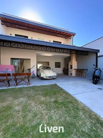 SOBRADO À VENDA, 2 QUARTOS, 240 M²!!