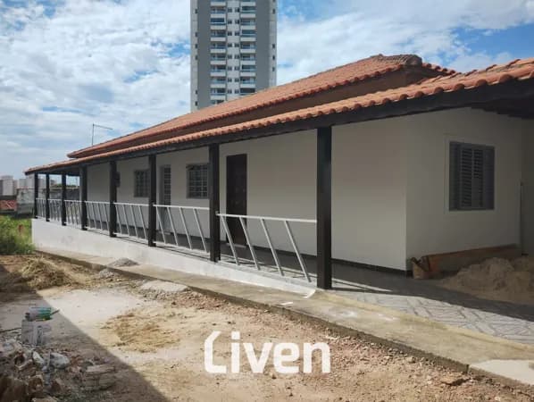 CASA À VENDA COM 2 QUARTOS, 120 M² - JARDIM CALIFÓRNIA!!