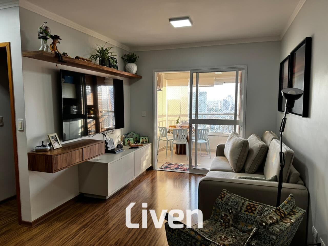 APARTAMENTO À VENDA COM 2 QUARTOS, 62M² NO PARQUE INDUSTRIAL.