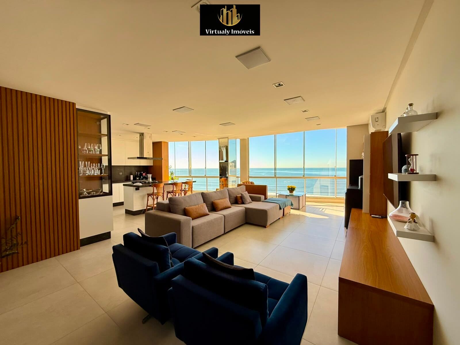 Apartamento mobiliado no Edifício Diplomata em Balneário Camboriú