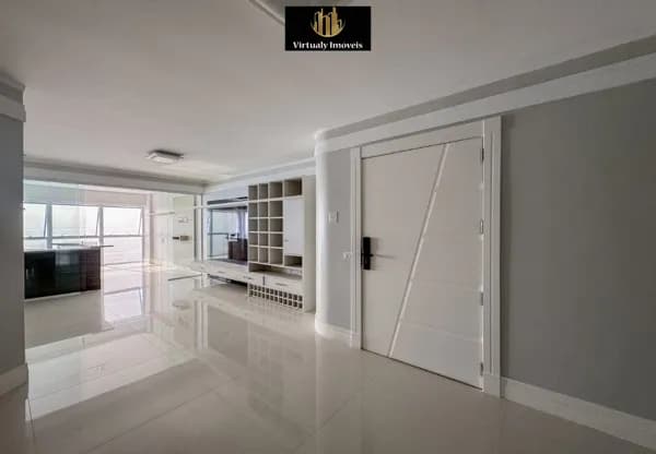 Apartamento frente mar no Edifício Le Classic em Balneário Camboriú