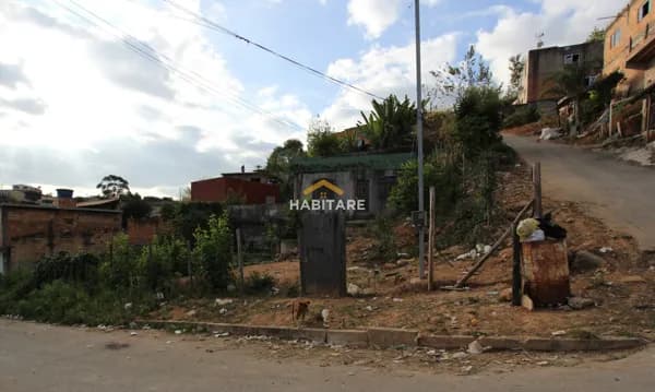 LOTES COM CASA NO SERRA DOURADA