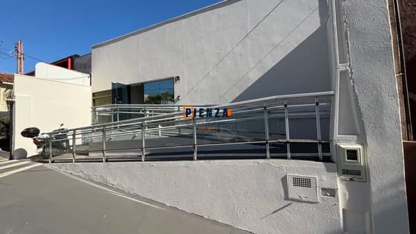 Prédio/Edifício Inteiro em São José do Rio Preto - Vila Santa Cruz