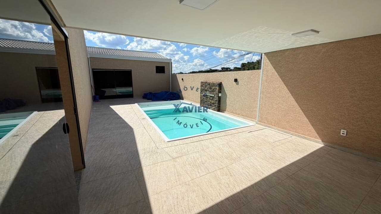 Casa com 3 quartos e piscina à venda em Campo Largo