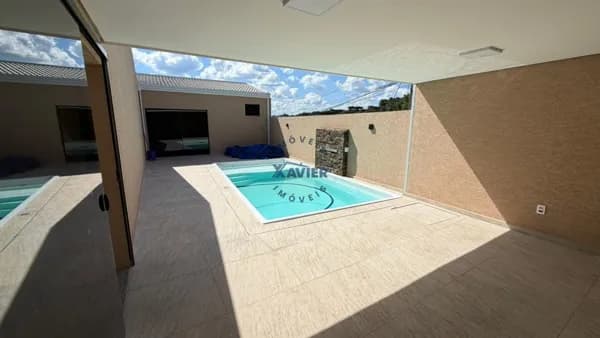 Casa com 3 quartos e piscina à venda em Campo Largo