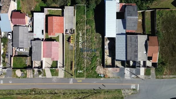 Terreno à Venda em Campo Largo – 297,60 m²