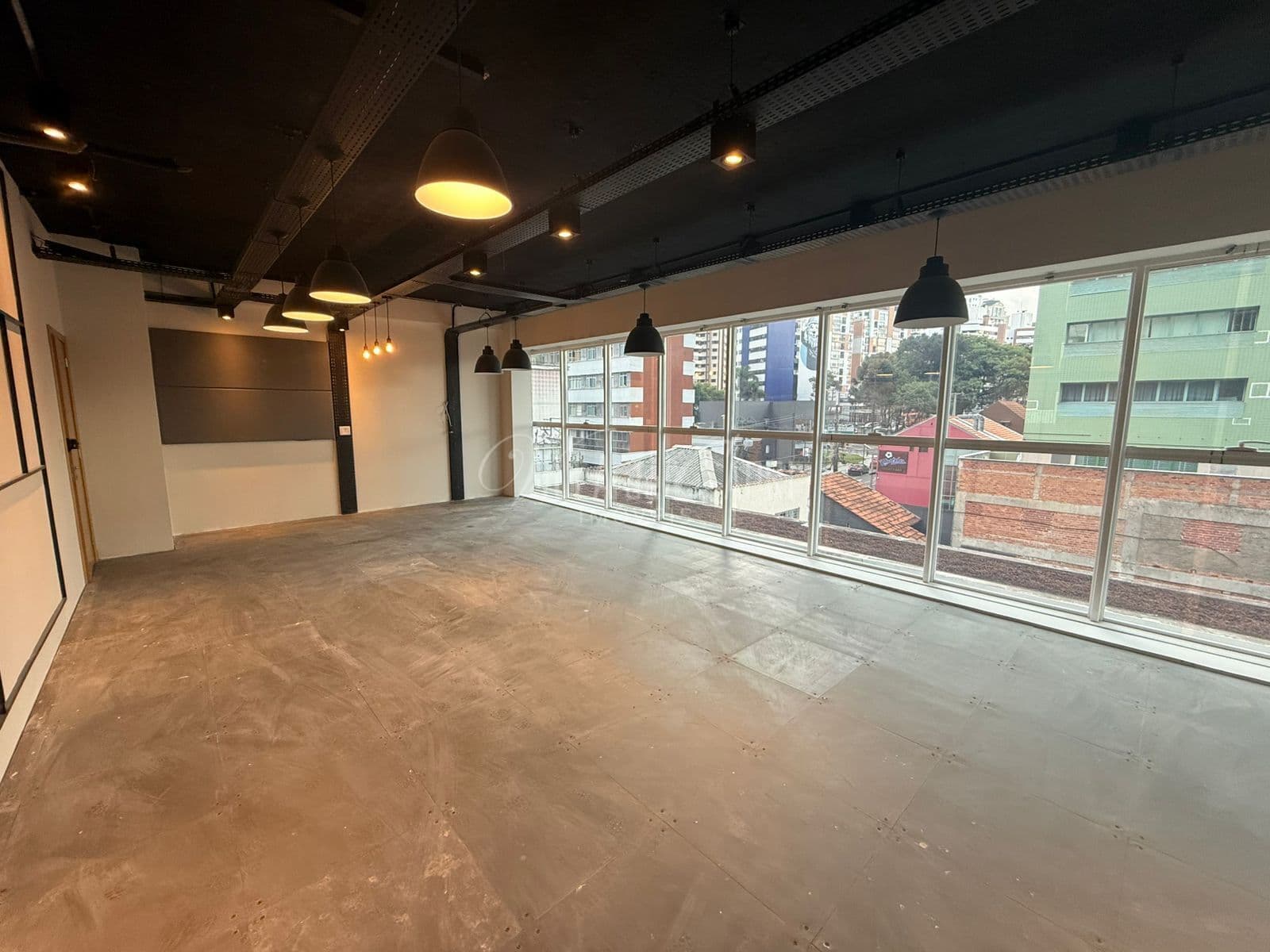 Sala comercial em Centro, Curitiba/PR
