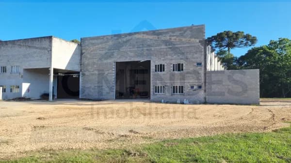 🚨 OPORTUNIDADE DE LOCAÇÃO – BARRACÃO EM QUATRO BARRAS/PR 🚨
