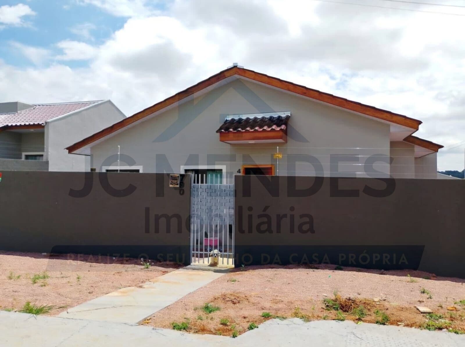 CASA NOVA À VENDA – PONTA GROSSA/PR