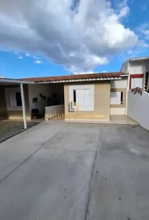 Casa à venda no bairro Jardim Carvalho Cond. Terra Nova- Ponta Grossa/PR