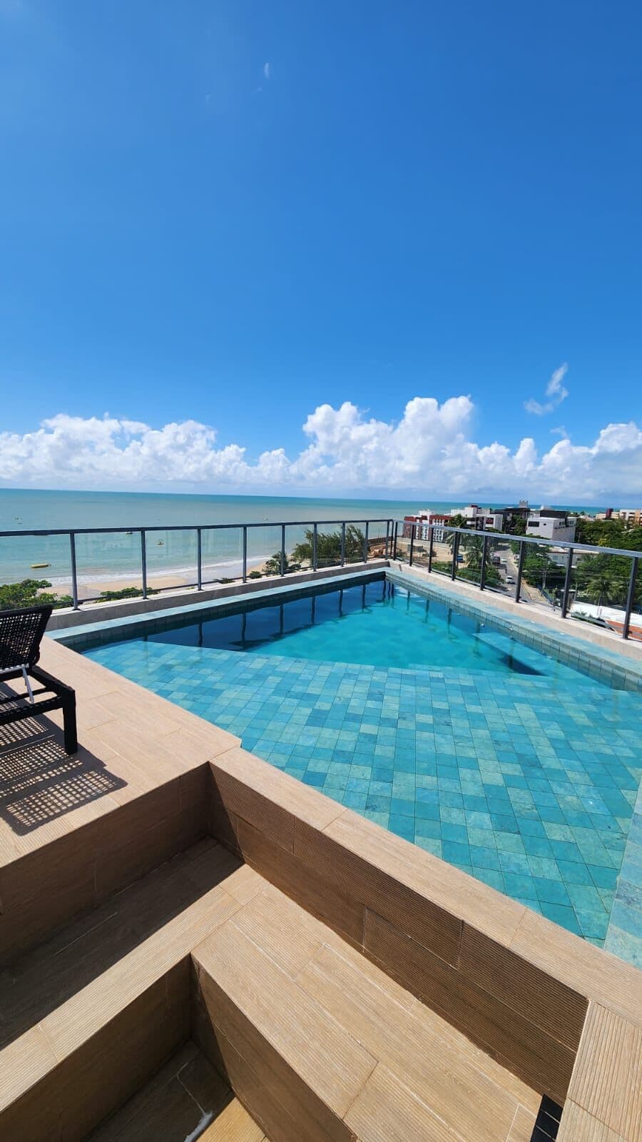 Lindo flat beira mar no Bessa!!!