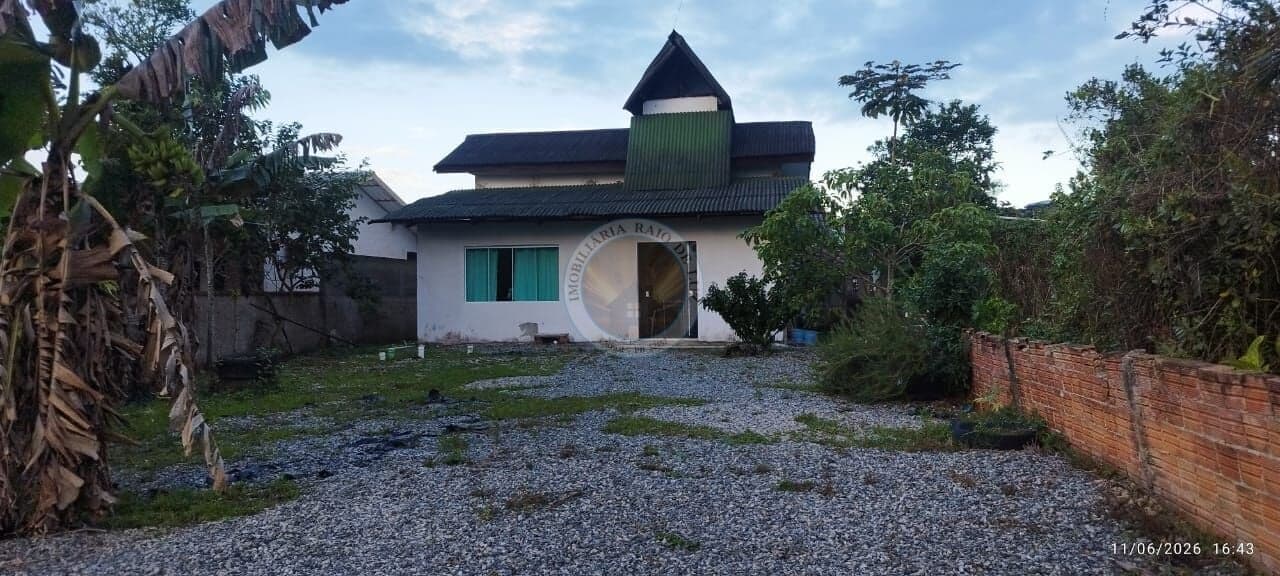 VENDE: CASA DE 64M² E TERRENO COM ÁREA DE 360M²