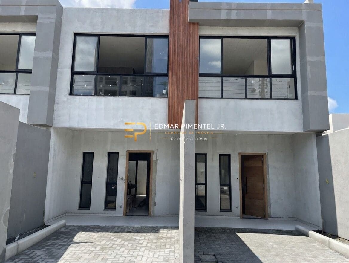 Casa Sobrado 2 Suítes no Bairro Morretes em Itapema-SC