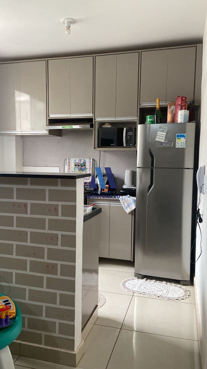 APARTAMENTO À VENDA NO RIO PARANÁ