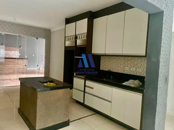 CASA Á VENDA NO AROEIRA II