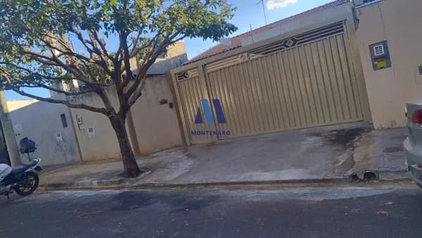 CASA À VENDA NO DOCA VETORASSO