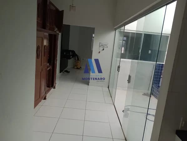 CASA À VENDA NO RES. PALESTRA