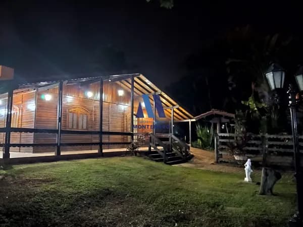 TERRENO (ÁREA) À VENDA PRÓXIMO AO CENTRO