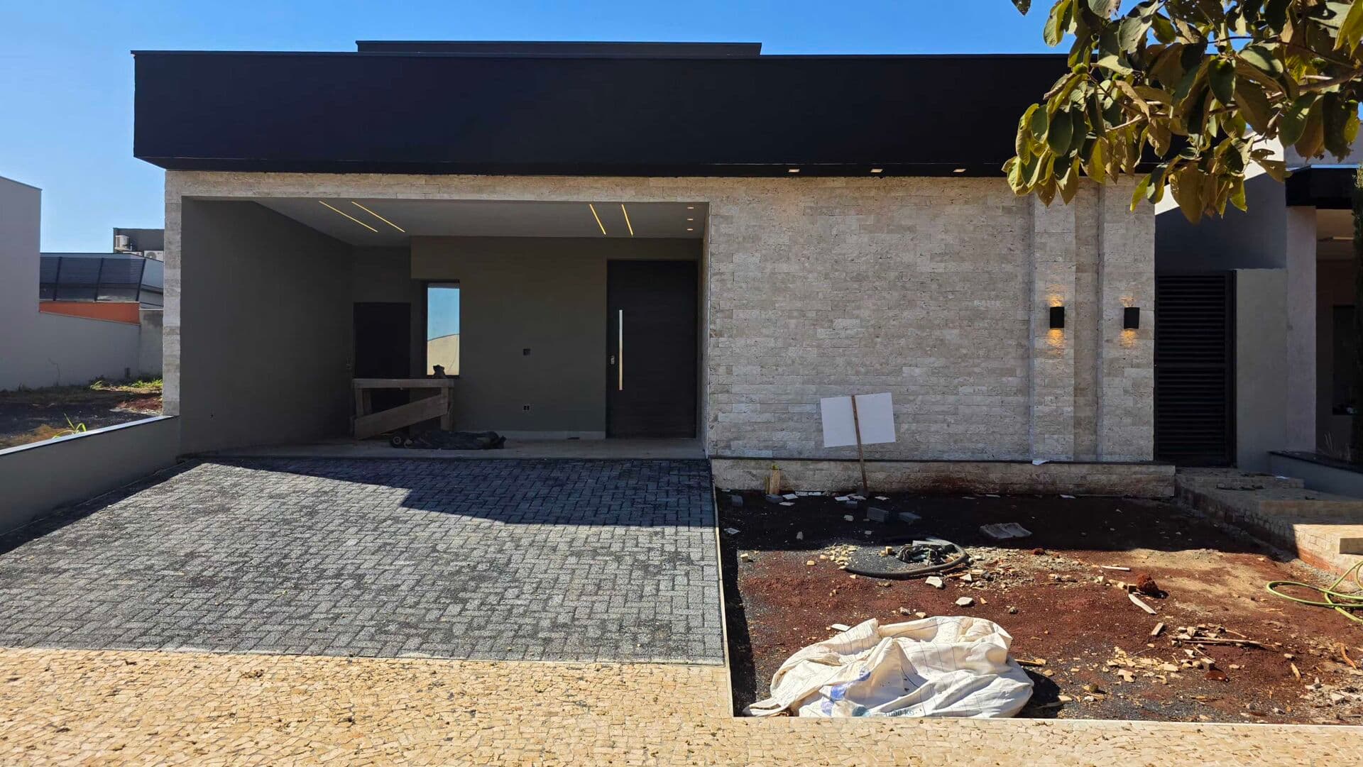 Casa Térrea em Condomínio, 3 Suítes, Closet, 164m, Ilha, Vivendas da Mata
