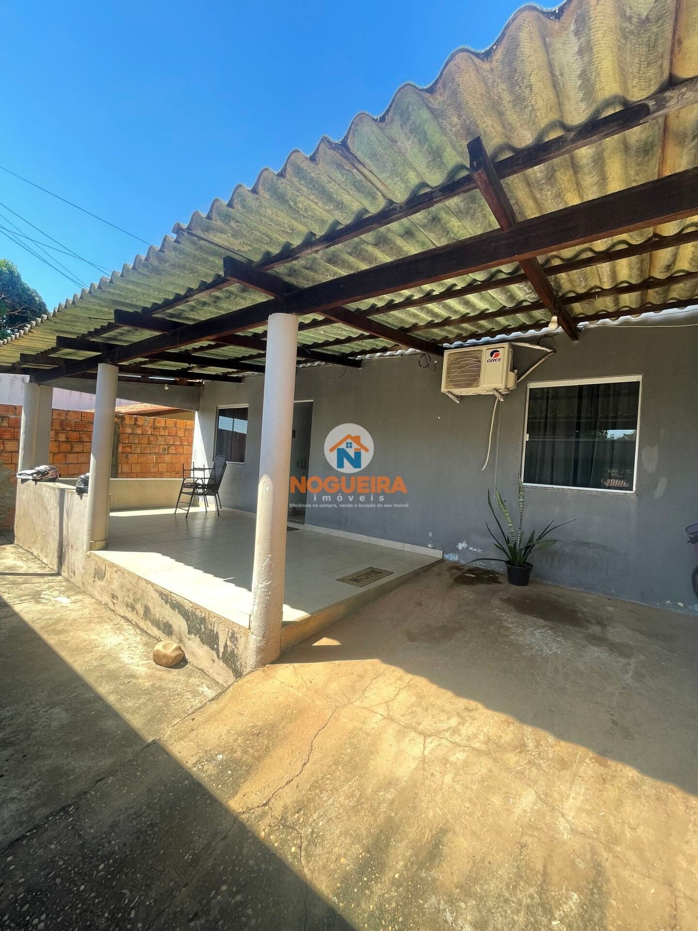 Vende-se casa na 405 Norte | Não Financiável