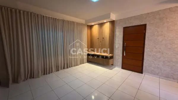 Casa 2 Quartos 1 Suíte Regissol com planejados