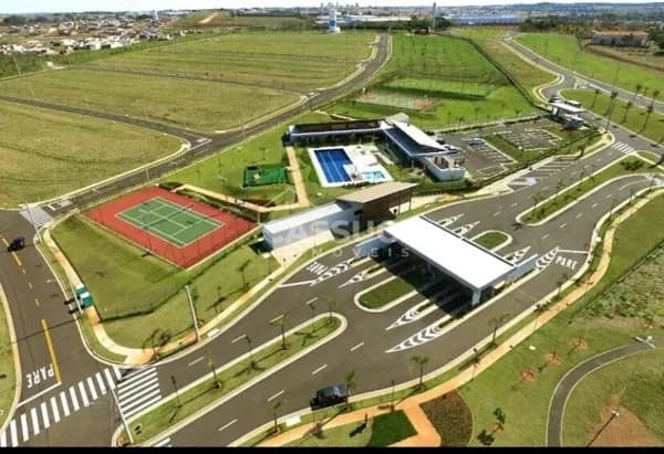 Excelente terreno à venda, com ótima localização para seu comércio