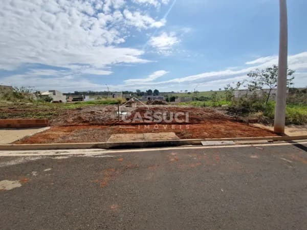 Terreno à venda em bairro aberto com 200m2, Miravista, Mirassol